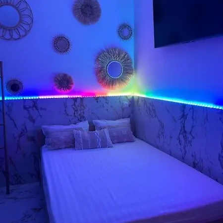 شقة La Whiteroom Magnifique Avec Jacuzzi بيربينيو