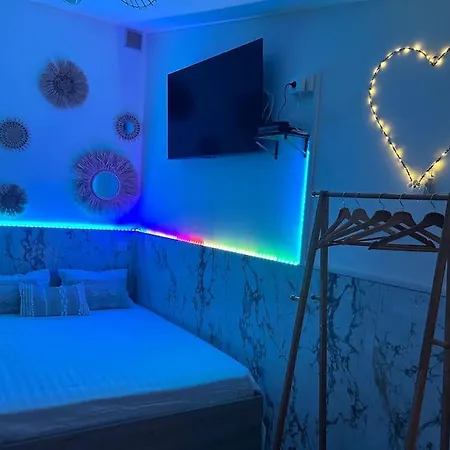 شقة La Whiteroom Magnifique Avec Jacuzzi بيربينيو