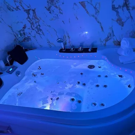 La Whiteroom Magnifique Avec Jacuzzi *